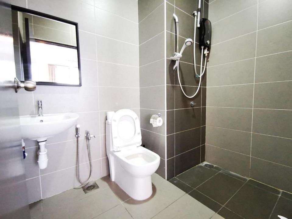 Austin 18 Ikea - Aeon Apartment Johor Bahru Bagian luar foto