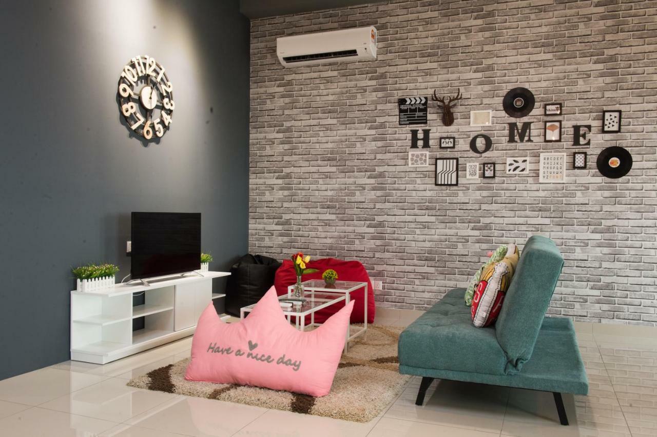 Austin 18 Ikea - Aeon Apartment Johor Bahru Bagian luar foto