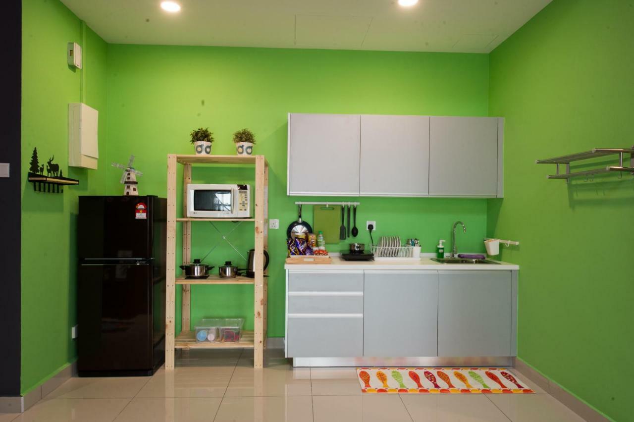 Austin 18 Ikea - Aeon Apartment Johor Bahru Bagian luar foto